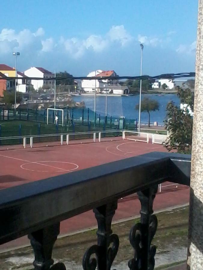 Apartamento en Terra do Porto con vistas O Grove Exterior foto